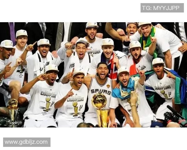 热火与马刺总决赛第二场激战回顾球星对决引发的精彩瞬间与战术分析